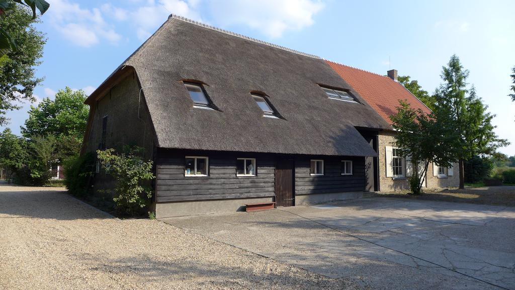 B&B De Luijenbergh Oud-Gastel Екстер'єр фото