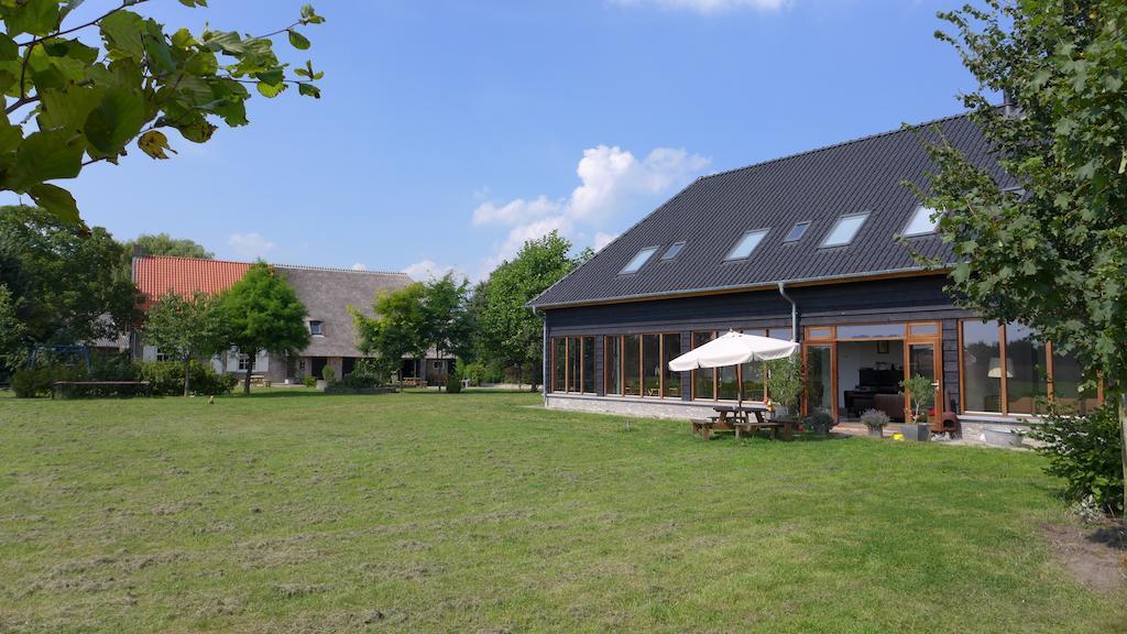 B&B De Luijenbergh Oud-Gastel Екстер'єр фото